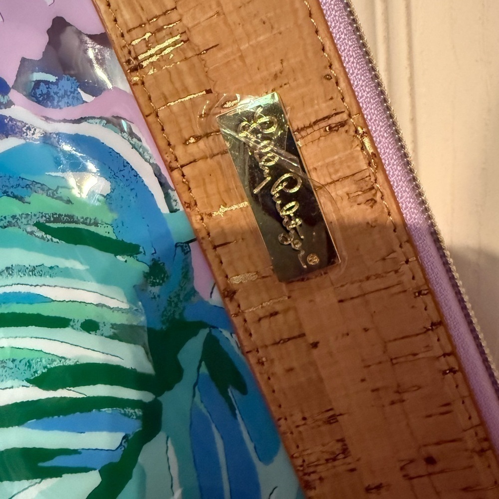 Lilly Pulitzer Multicolor Floral Large Clear Wristlet NWOT - Picture 2 of 11